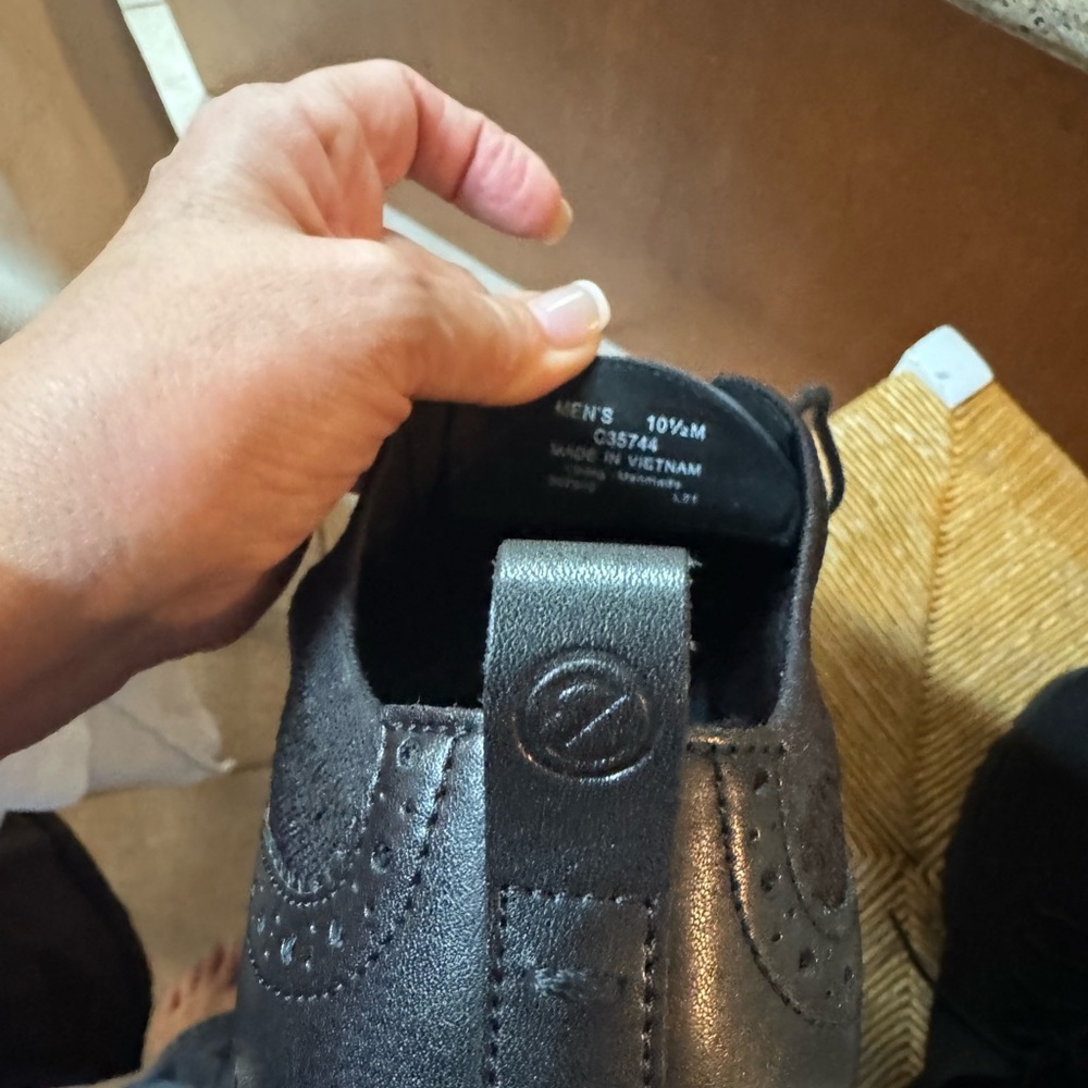 Cole Haan Men's Black shoes lightweight - Picture 7 of 10